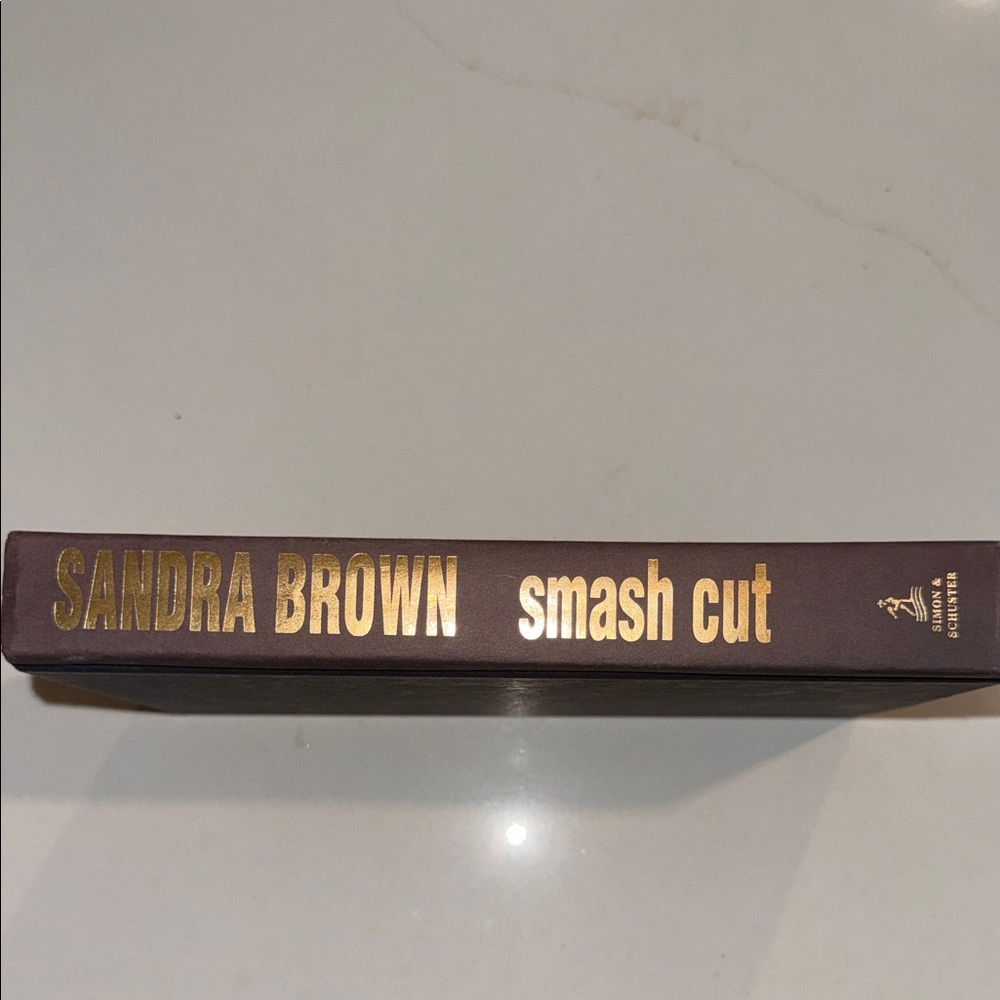 Smash Cut Hardcover by Sandra Brown - Picture 2 of 5